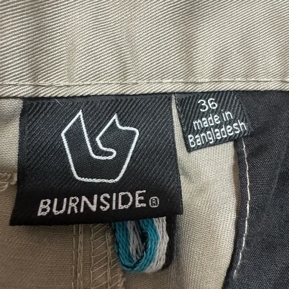 Burnside Men's Khaki Flat Front Shorts Size 36 - Picture 3 of 3